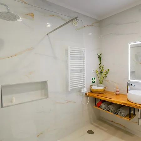 Dreaming Place - Al * Лагоа